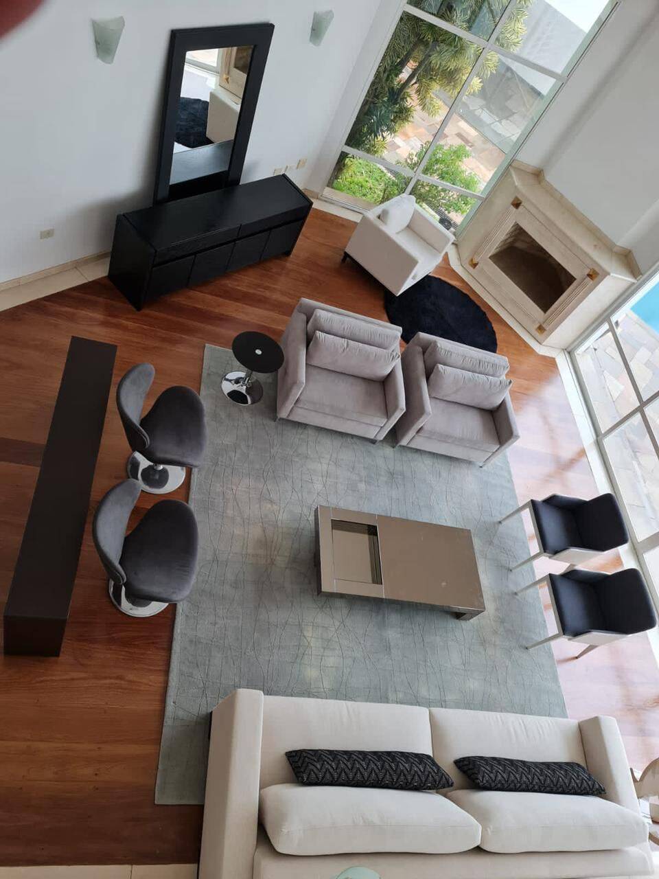 Casa para alugar com 4 quartos, 630m² - Foto 14