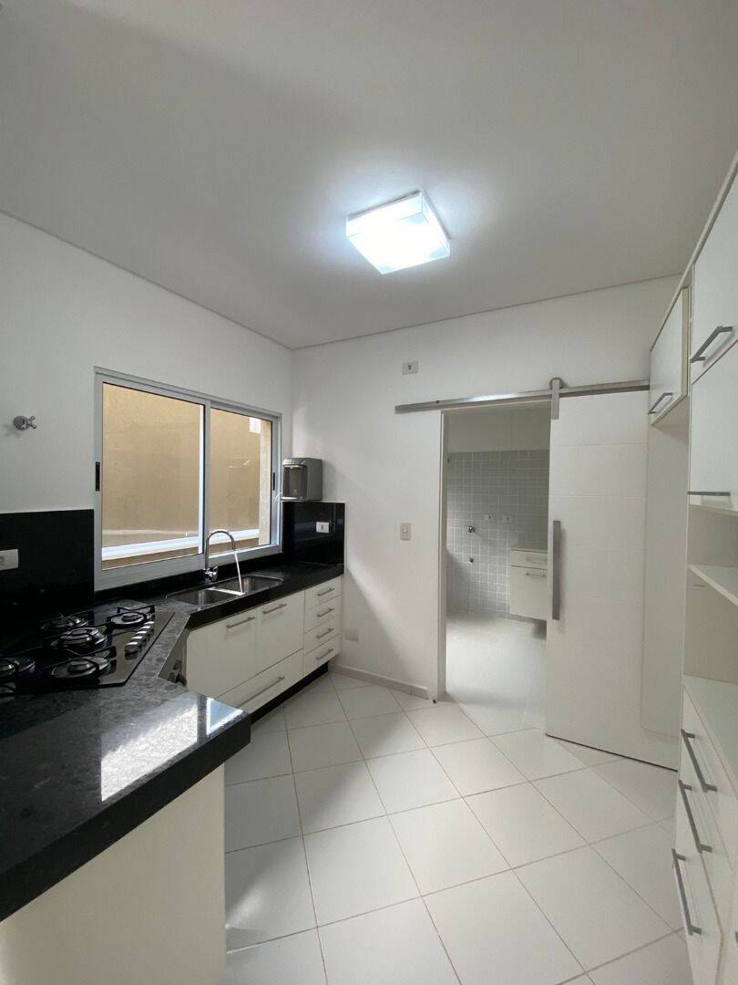 Casa, 4 quartos, 300 m² - Foto 13