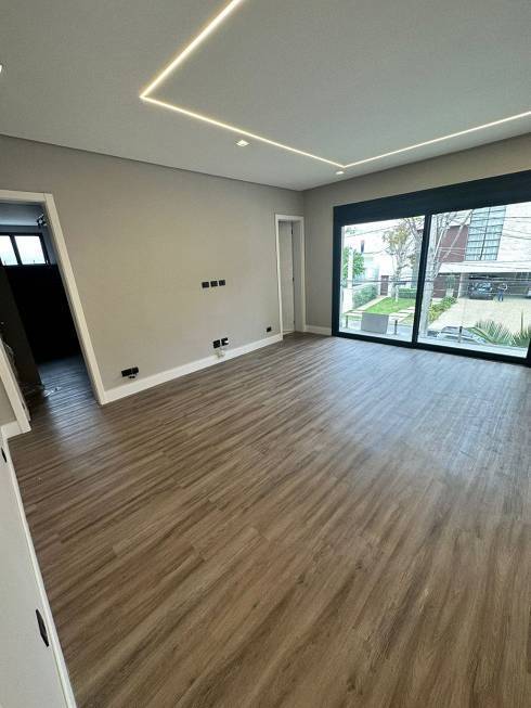 Casa à venda com 44 quartos, 720m² - Foto 11