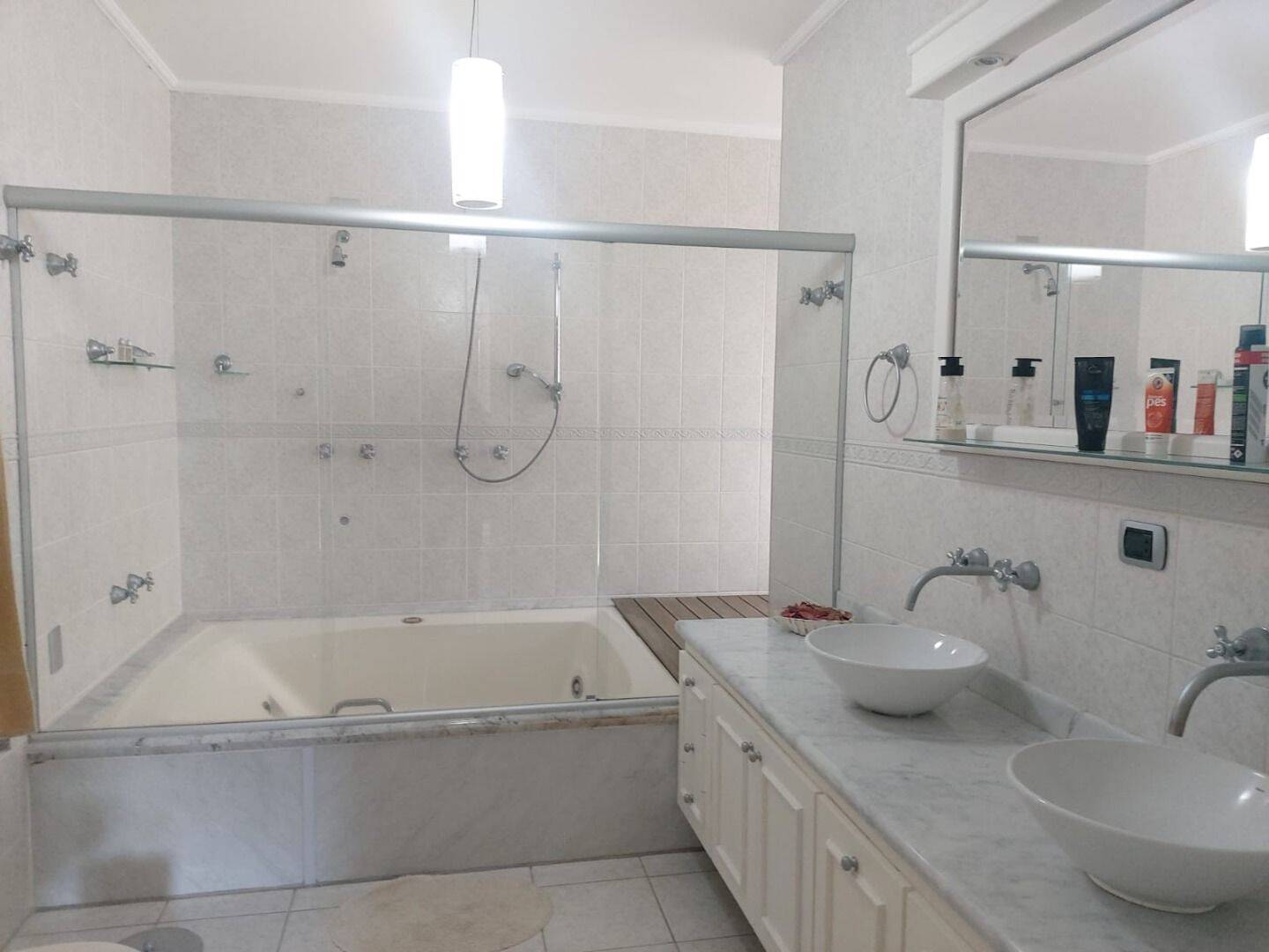 Casa à venda e aluguel com 3 quartos, 380m² - Foto 3