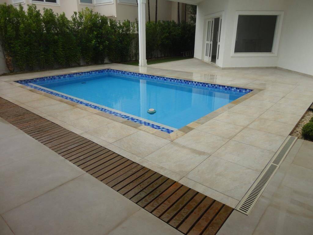 Casa para alugar com 4 quartos, 540m² - Foto 14