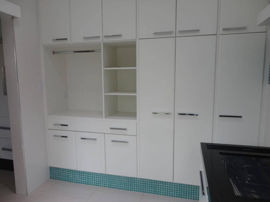 Casa para alugar com 4 quartos, 540m² - Foto 17