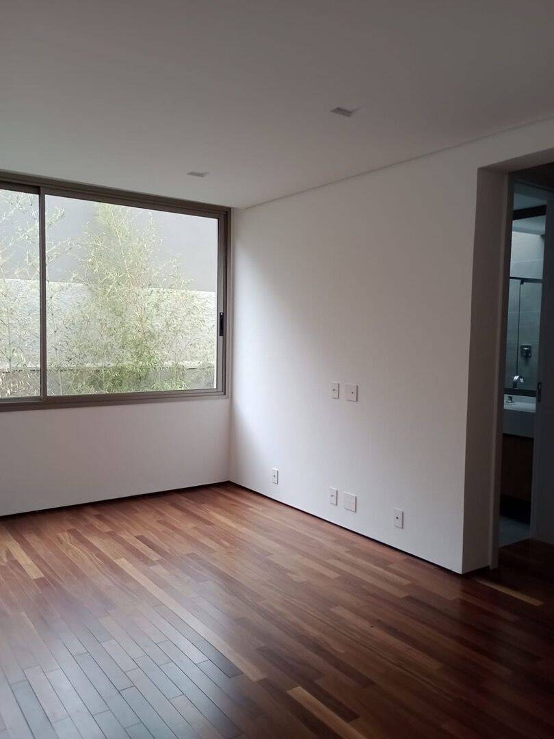 Casa à venda com 4 quartos, 606m² - Foto 6