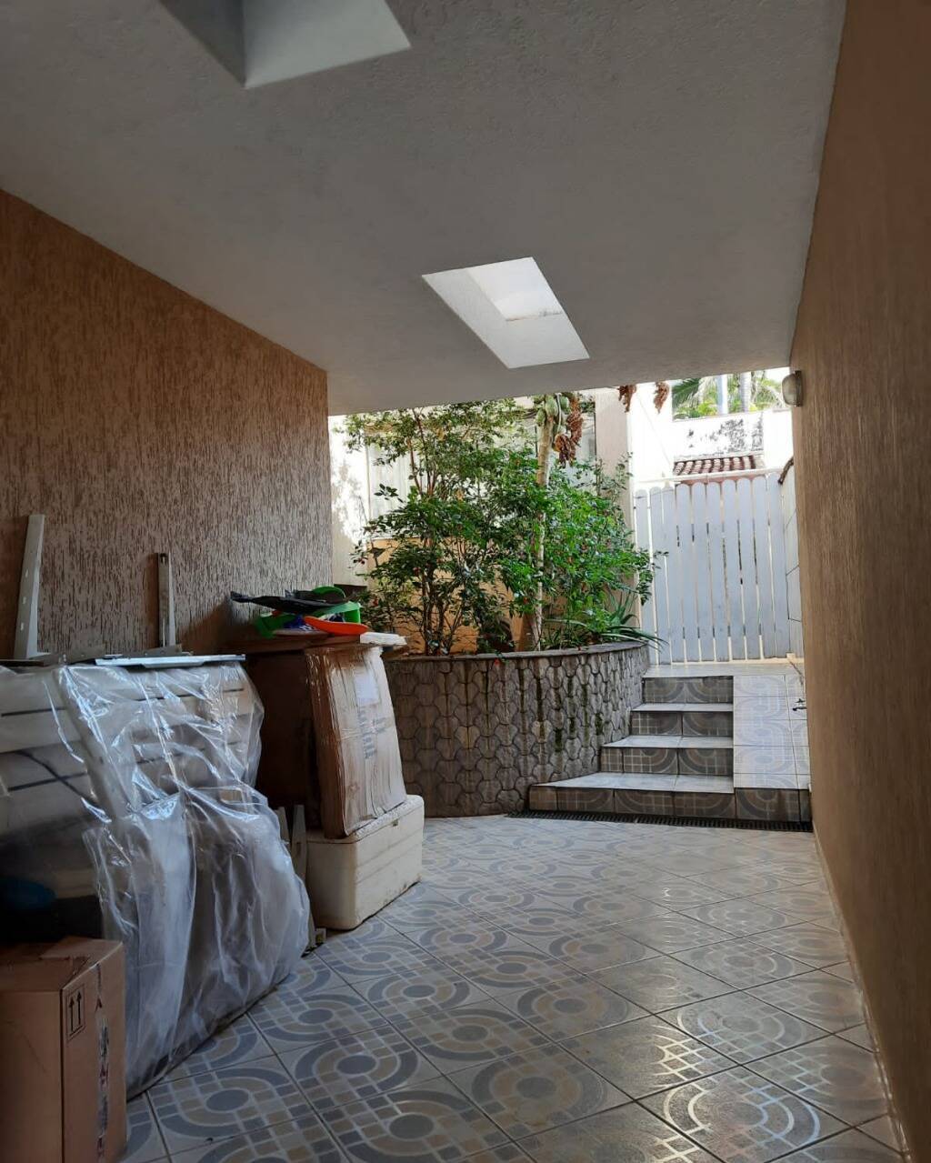Casa à venda e aluguel com 4 quartos, 320m² - Foto 9