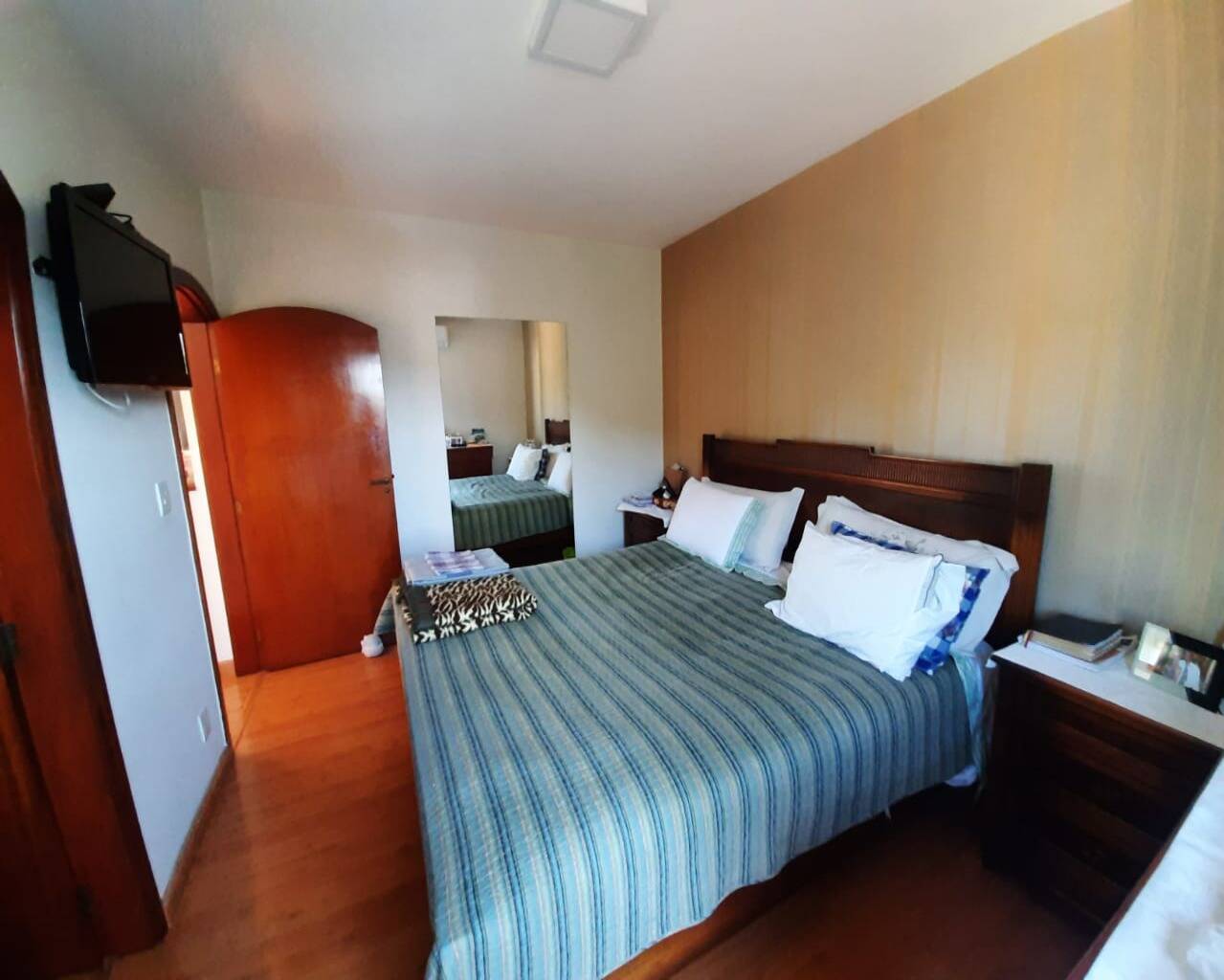 Casa à venda e aluguel com 4 quartos, 320m² - Foto 12
