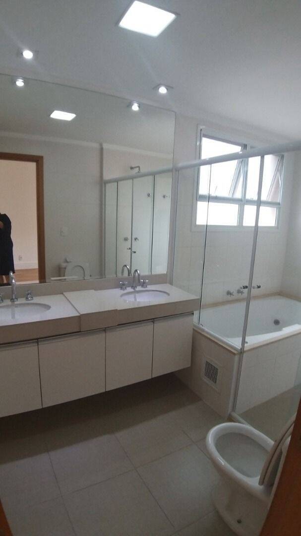 Apartamento, 3 quartos, 177 m² - Foto 2