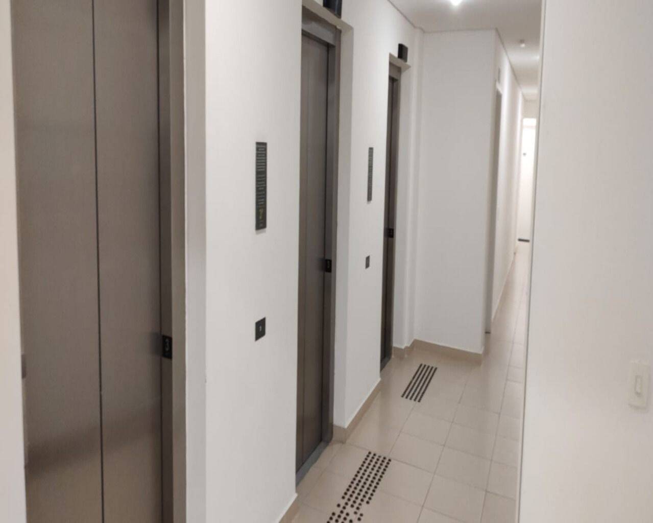 Apartamento à venda e aluguel com 3 quartos, 110m² - Foto 5