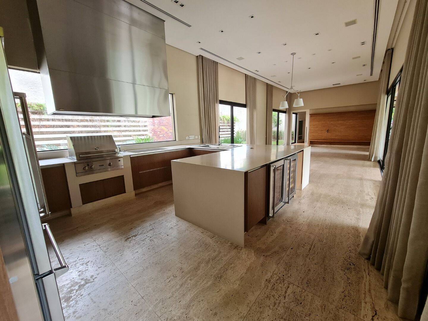 Casa à venda com 4 quartos, 1024m² - Foto 7