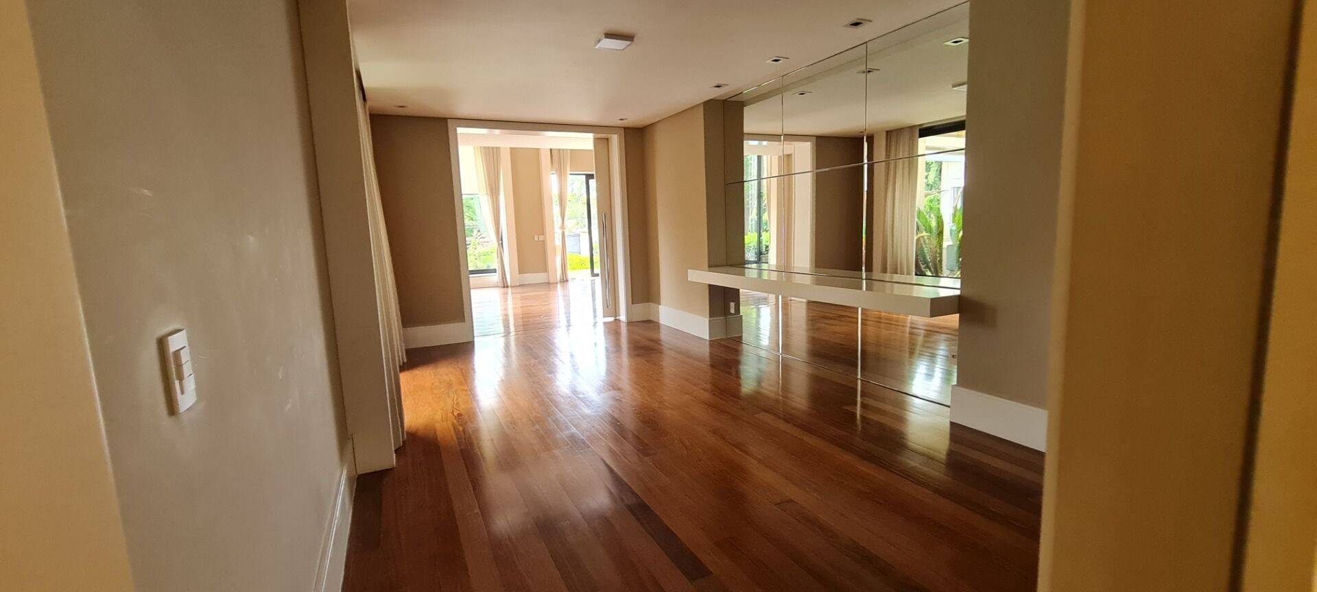 Casa à venda com 4 quartos, 1024m² - Foto 11