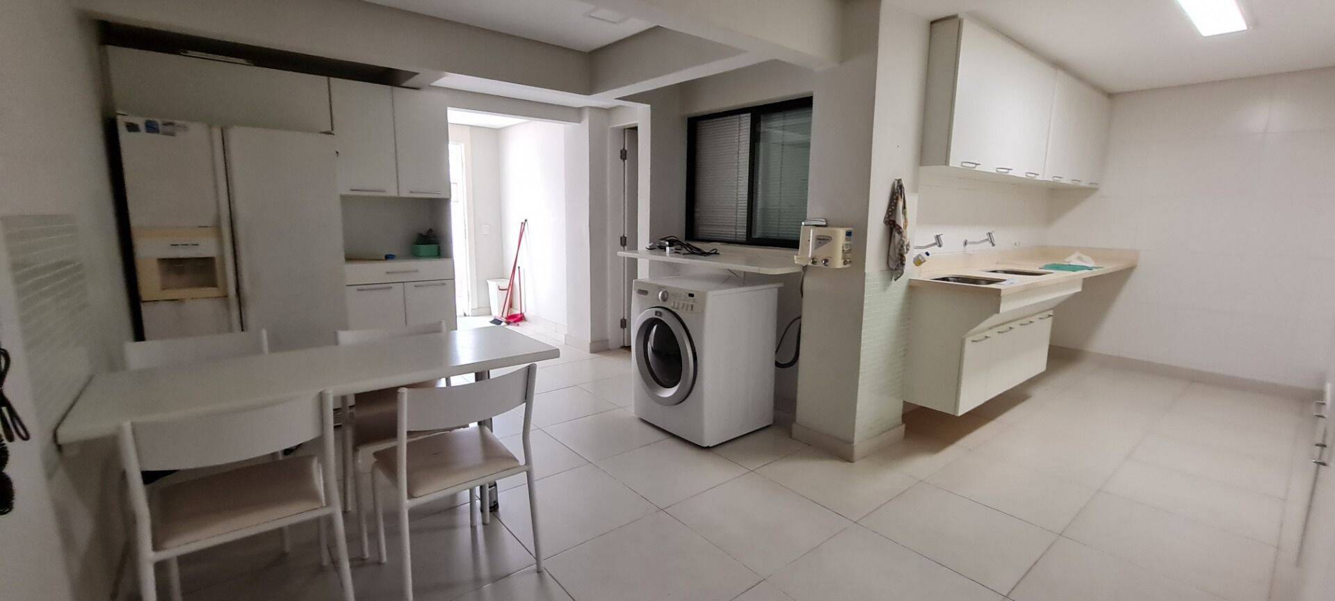 Casa à venda com 4 quartos, 1024m² - Foto 37