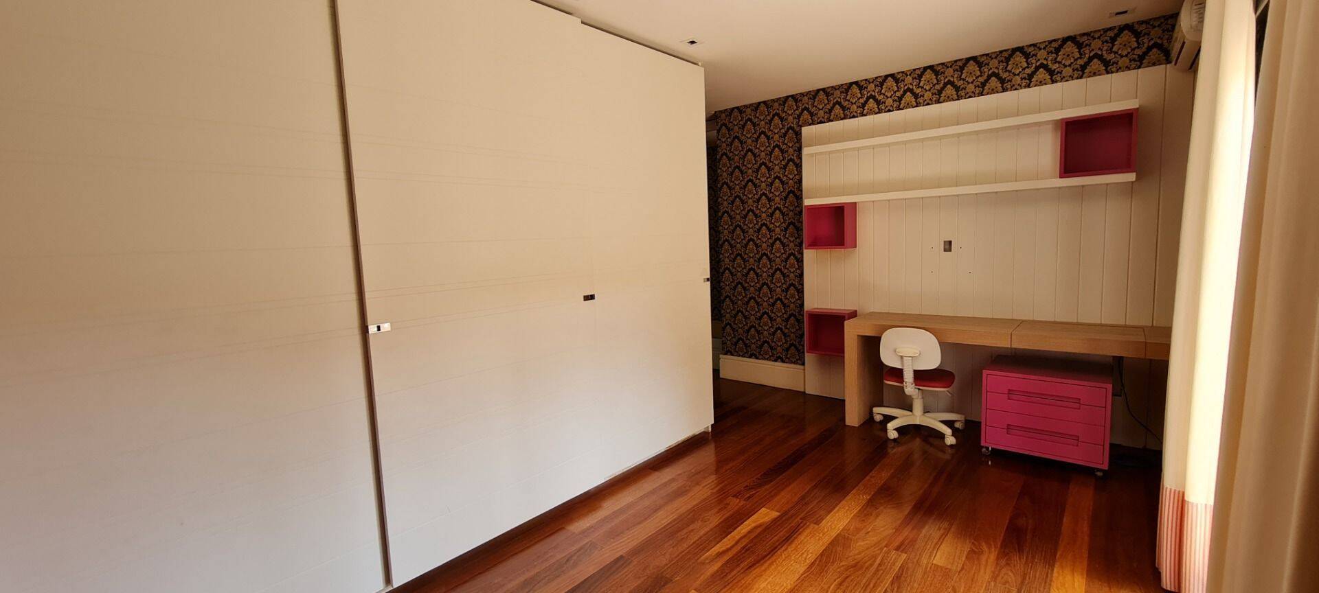 Casa à venda com 4 quartos, 1024m² - Foto 46