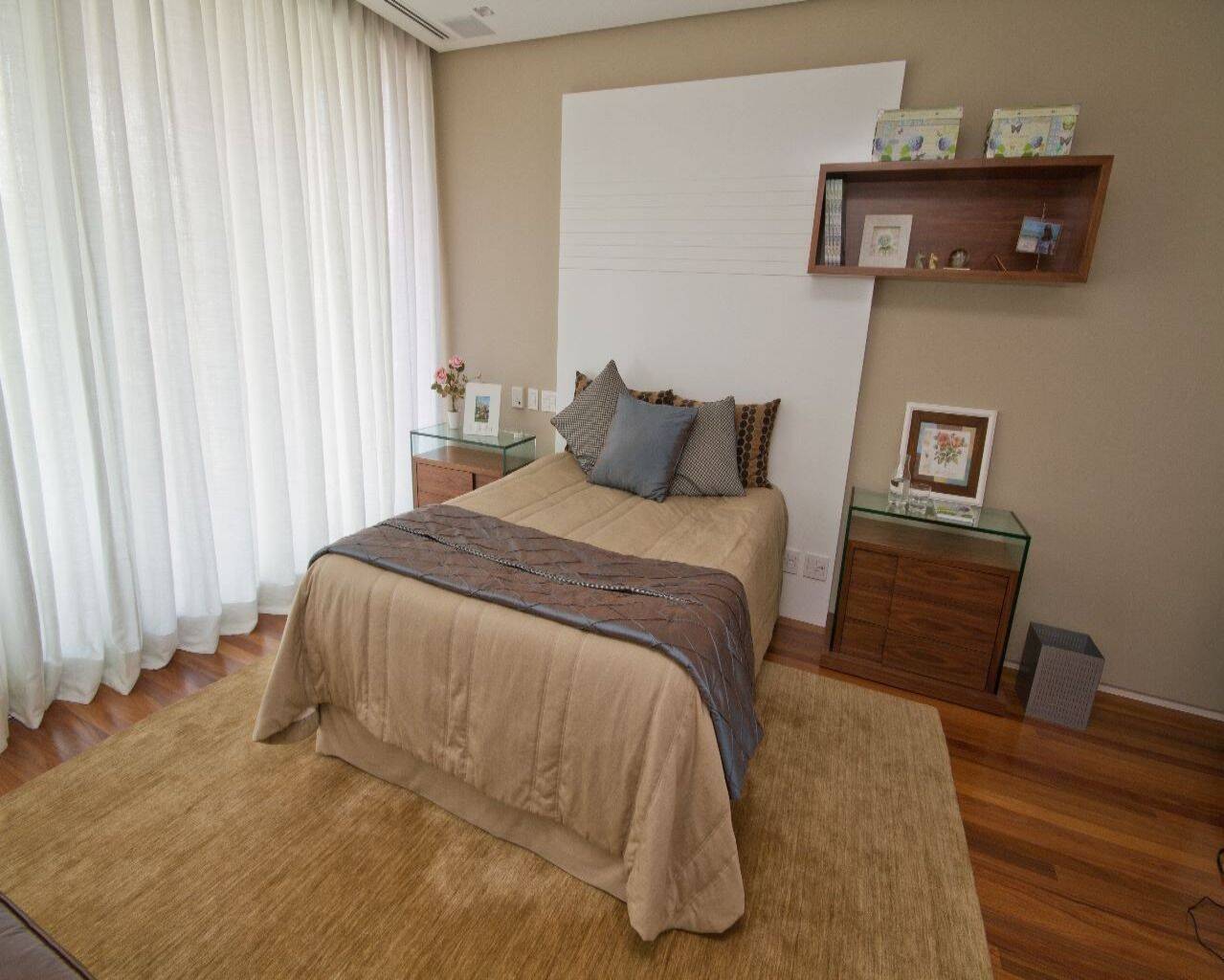 Casa à venda com 5 quartos, 1750m² - Foto 7