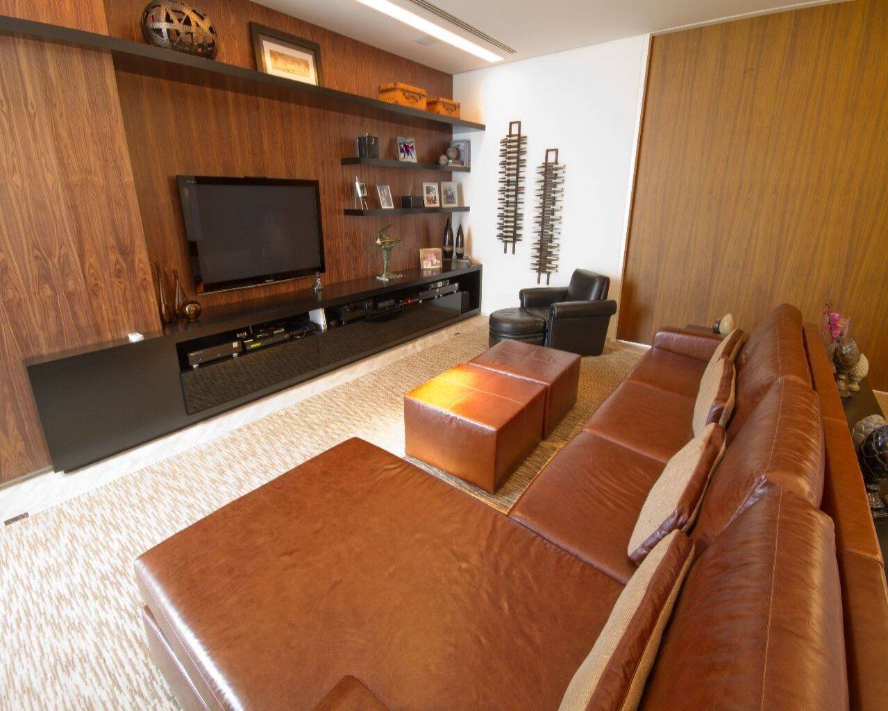 Casa à venda com 5 quartos, 1750m² - Foto 17