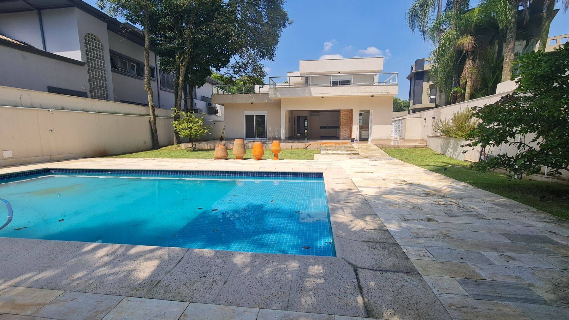 Casa à venda com 5 quartos, 640m² - Foto 1