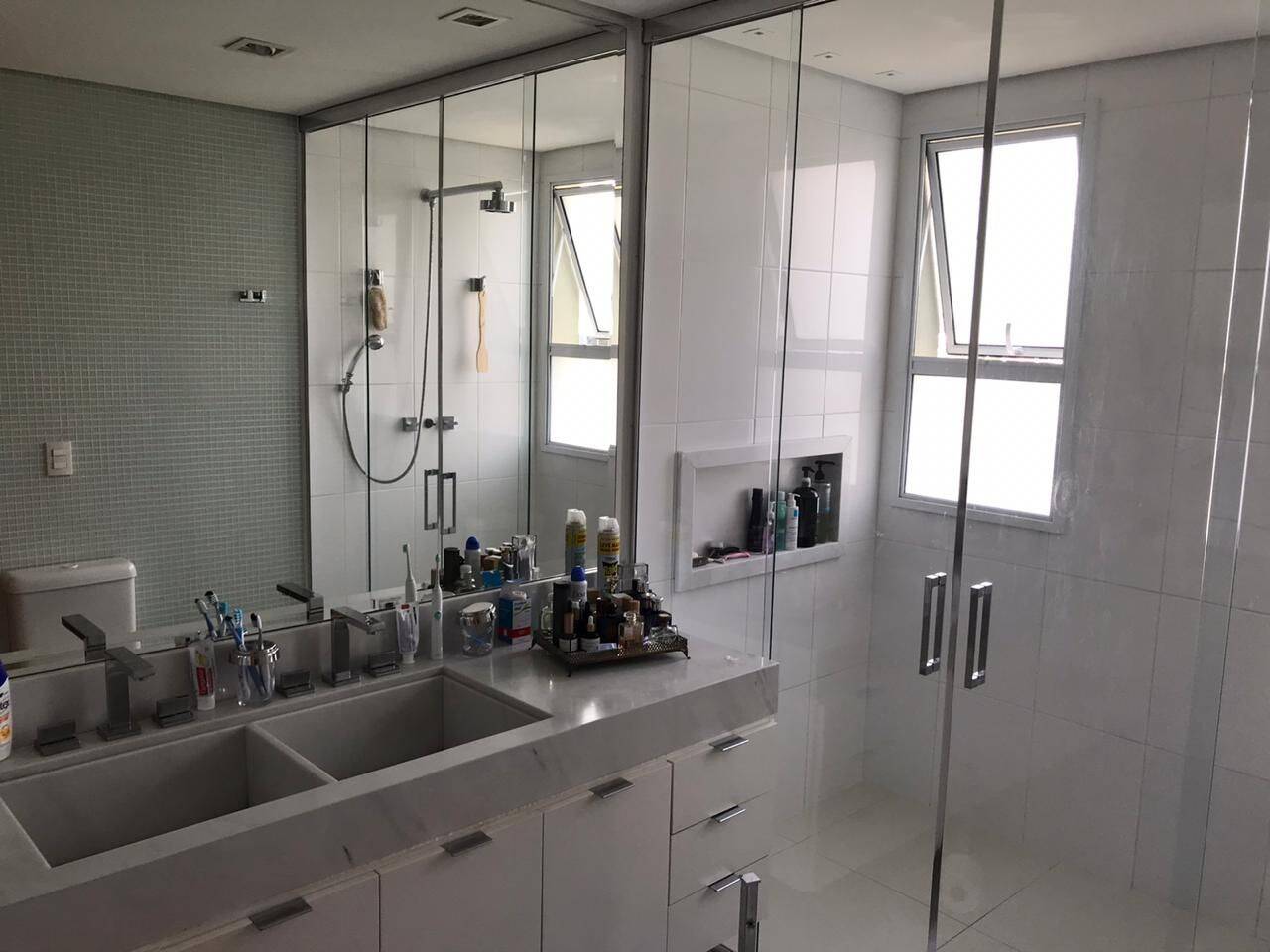 Apartamento à venda com 3 quartos, 181m² - Foto 4