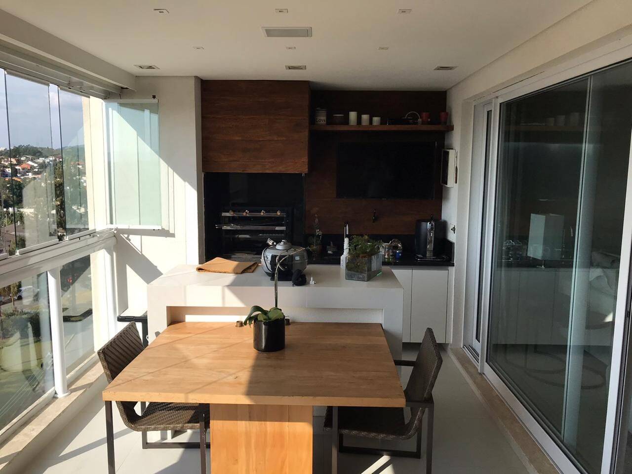 Apartamento à venda com 3 quartos, 181m² - Foto 3