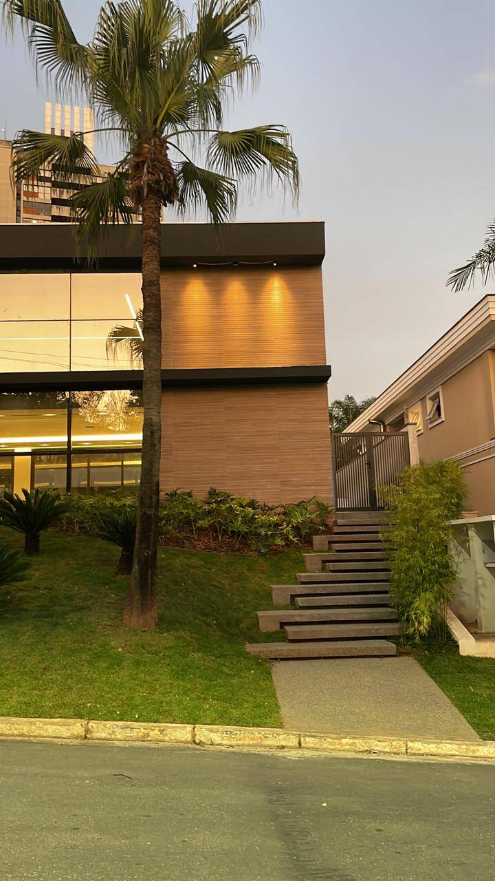 Casa à venda com 4 quartos, 620m² - Foto 19
