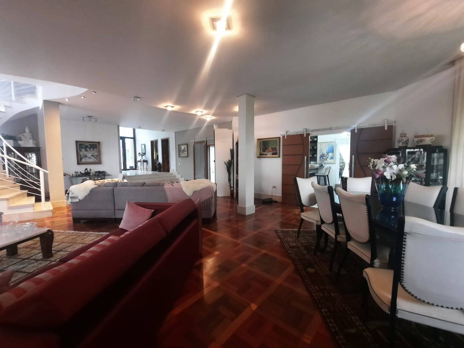 Casa à venda e aluguel com 4 quartos, 700m² - Foto 3