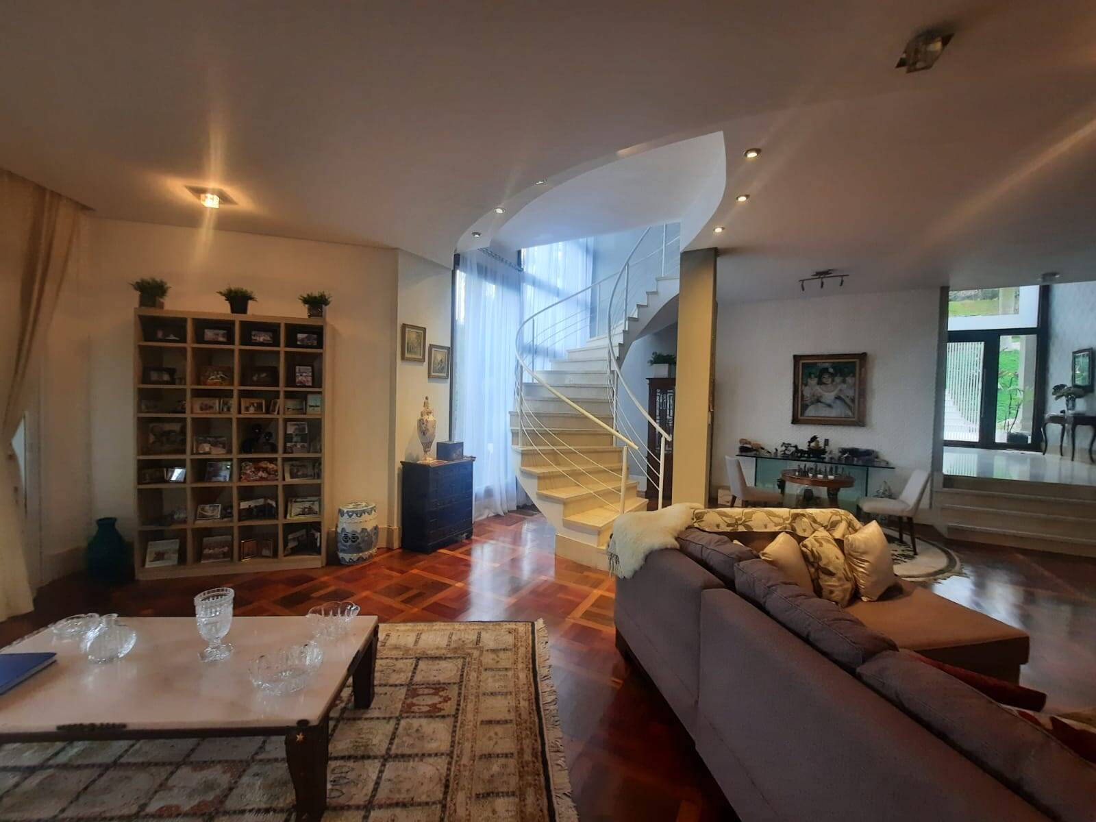 Casa à venda e aluguel com 4 quartos, 700m² - Foto 5