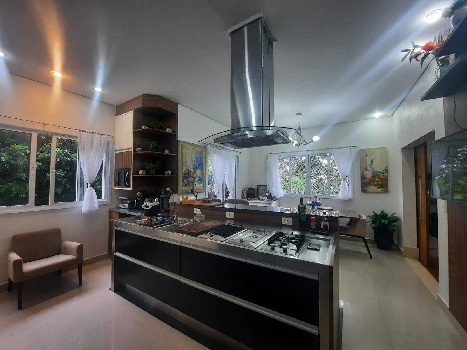 Casa à venda e aluguel com 4 quartos, 700m² - Foto 6