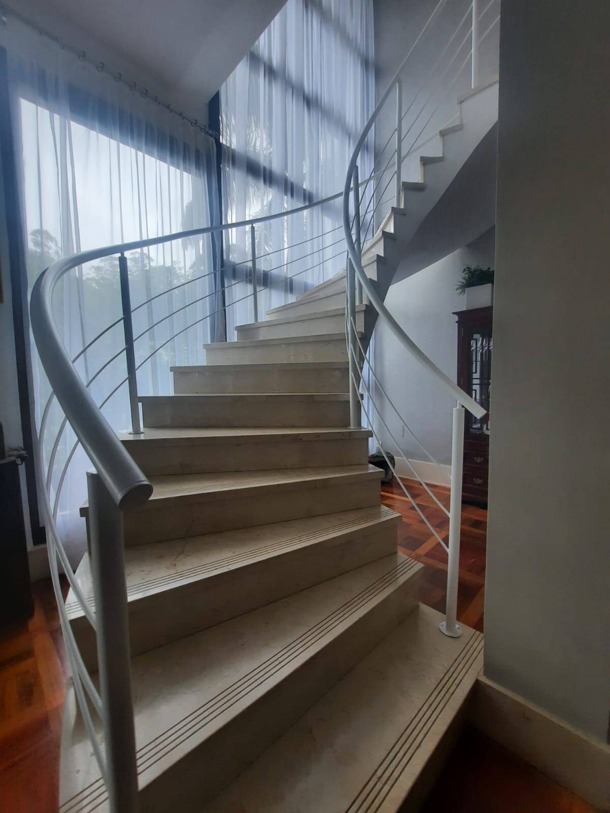 Casa à venda e aluguel com 4 quartos, 700m² - Foto 8