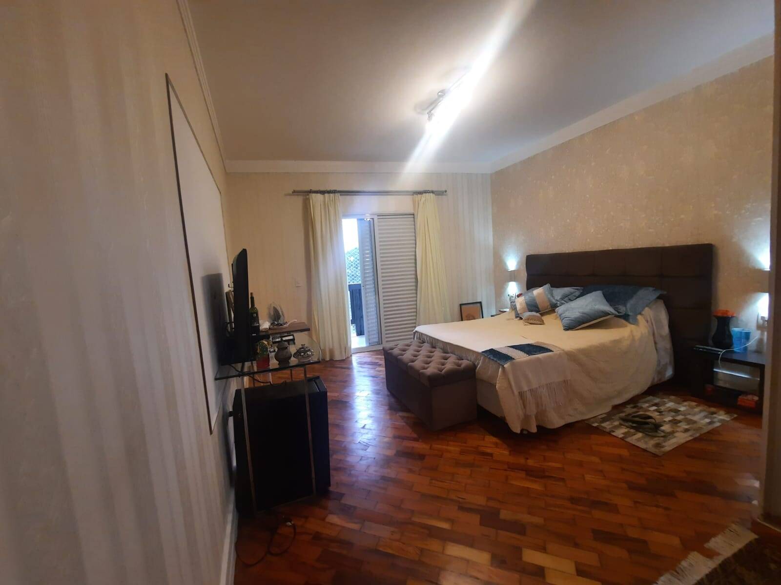 Casa à venda e aluguel com 4 quartos, 700m² - Foto 27