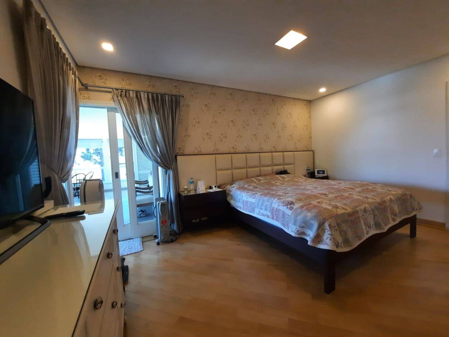 Casa à venda com 4 quartos, 600m² - Foto 17