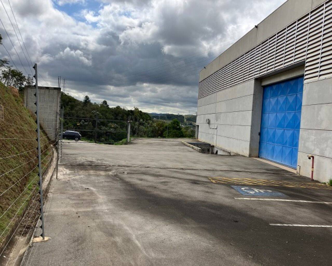 Depósito-Galpão-Armazém à venda e aluguel, 1207m² - Foto 3