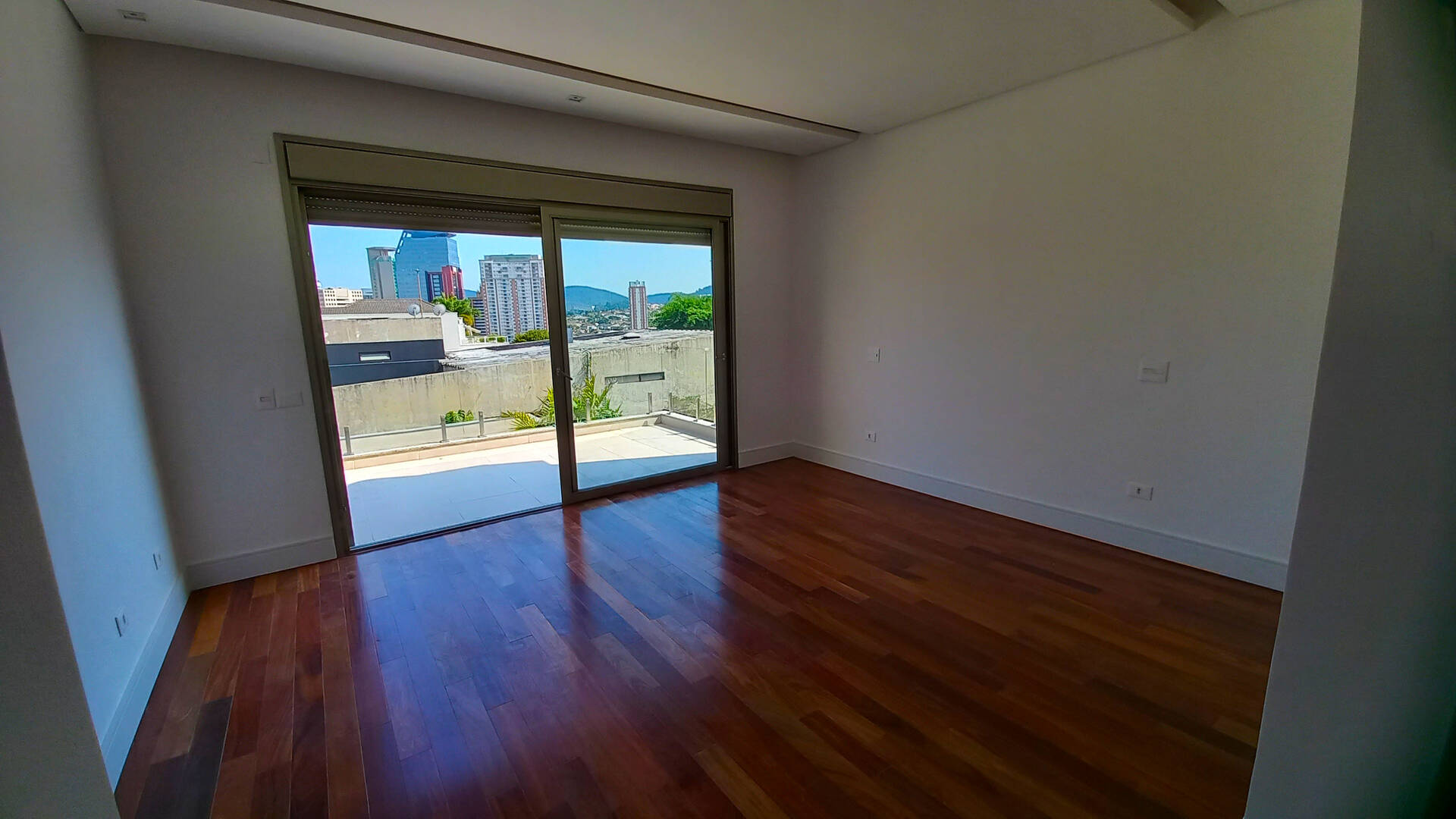 Casa à venda com 4 quartos, 994m² - Foto 6