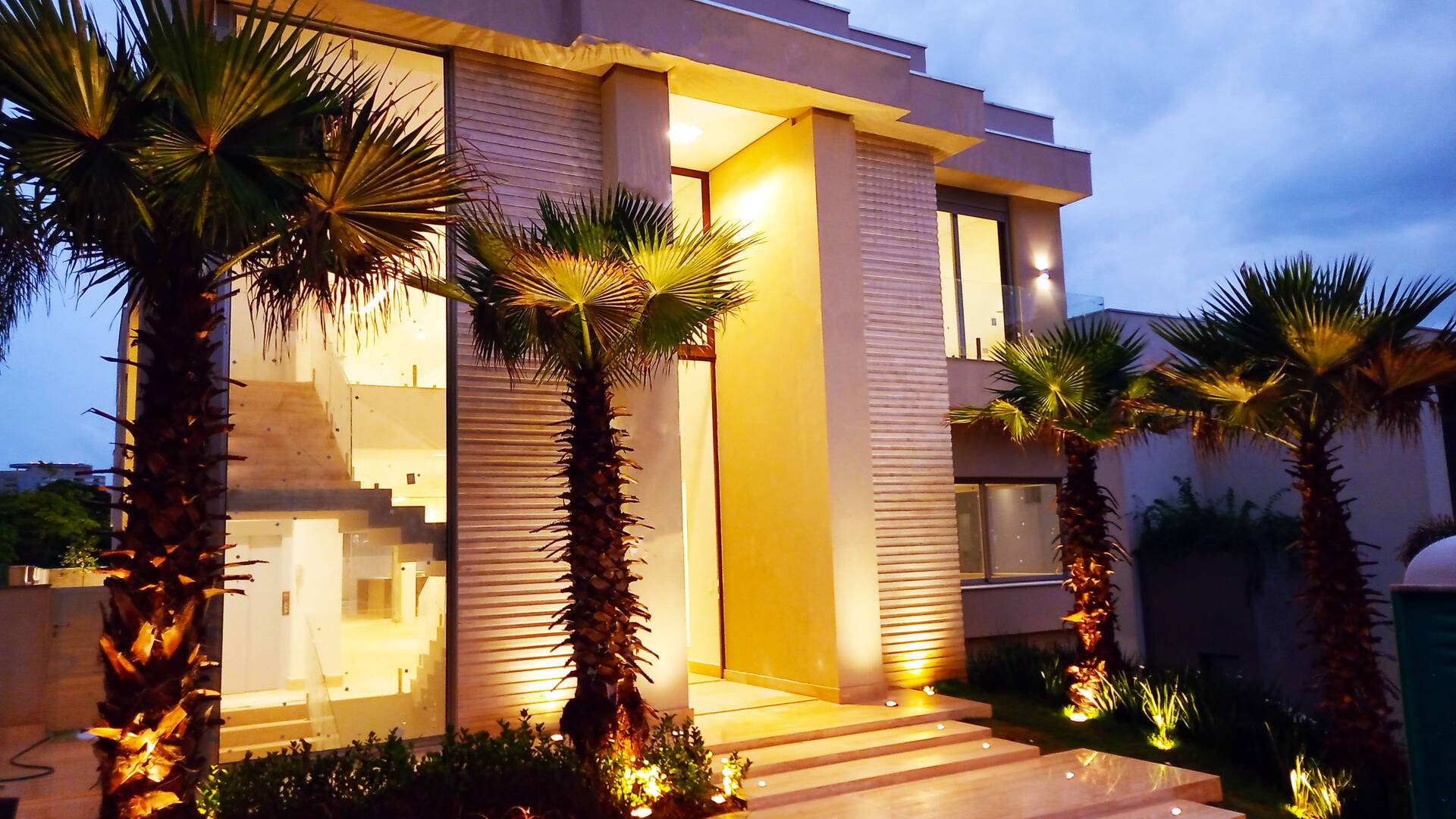 Casa à venda com 4 quartos, 994m² - Foto 1