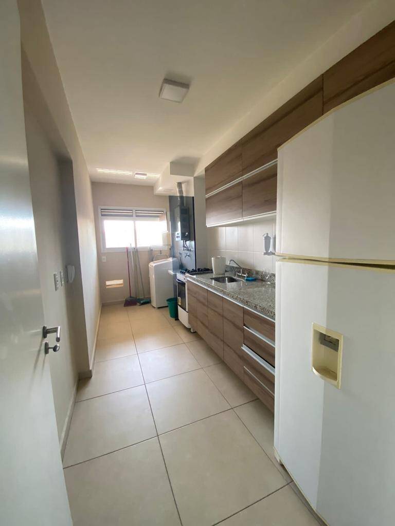 Apartamento para alugar com 3 quartos, 76m² - Foto 17