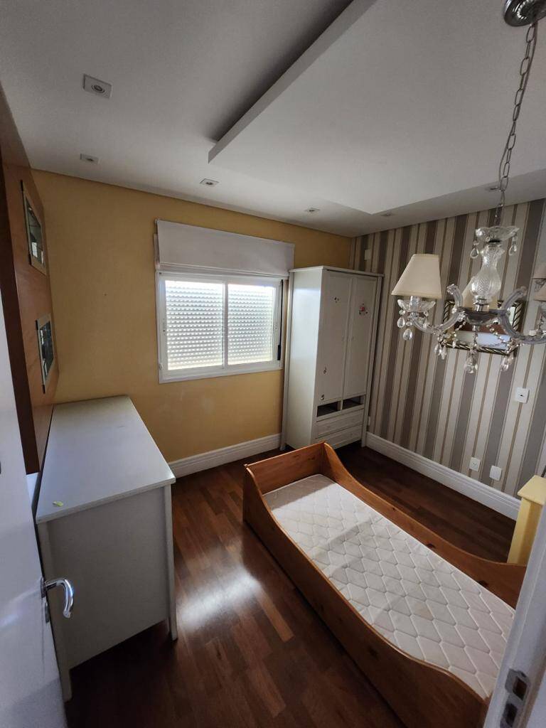 Apartamento para alugar com 3 quartos, 165m² - Foto 8
