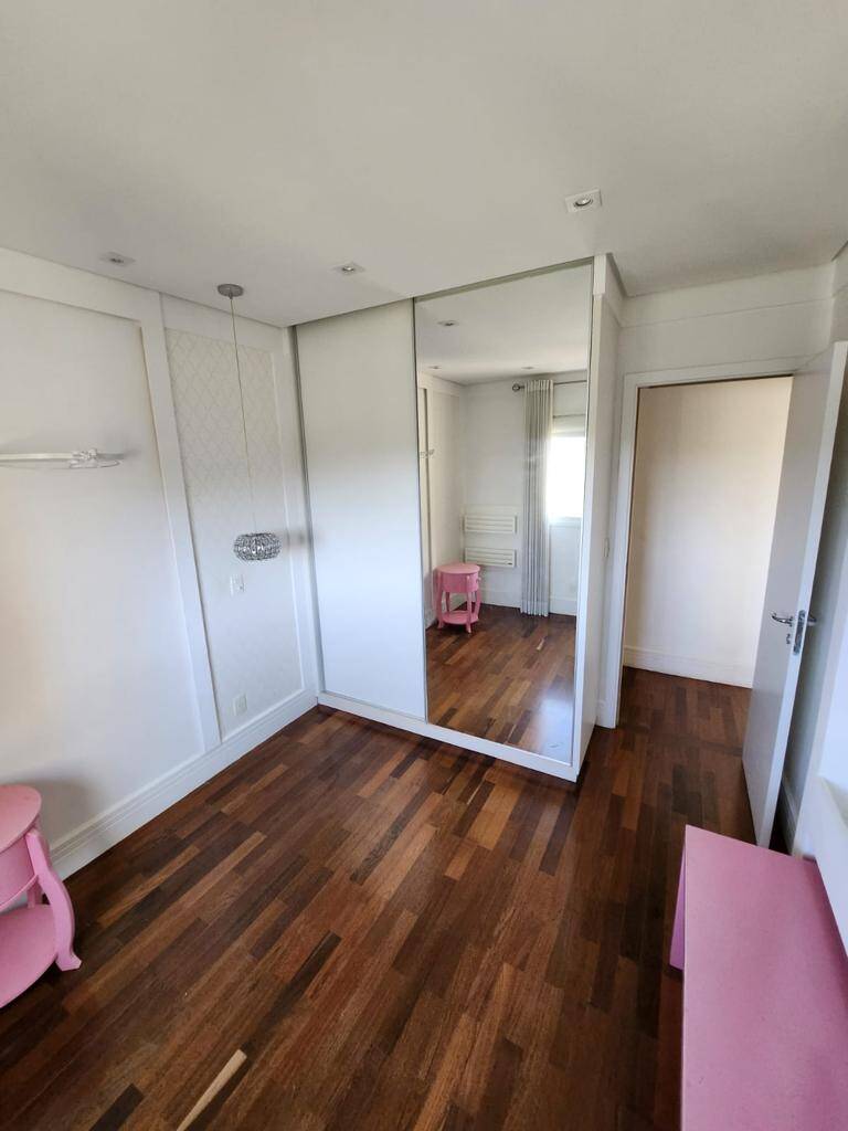 Apartamento para alugar com 3 quartos, 165m² - Foto 9