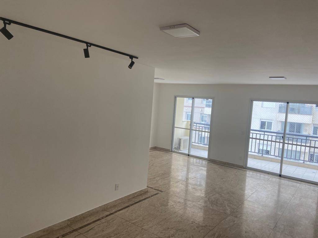 Apartamento para alugar com 3 quartos, 165m² - Foto 14
