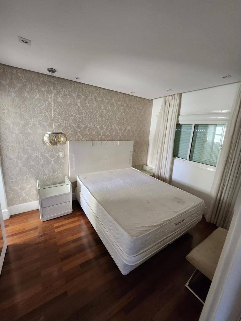 Apartamento para alugar com 3 quartos, 165m² - Foto 33