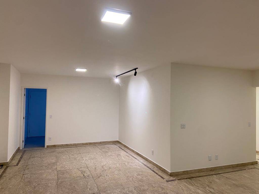 Apartamento para alugar com 3 quartos, 165m² - Foto 36