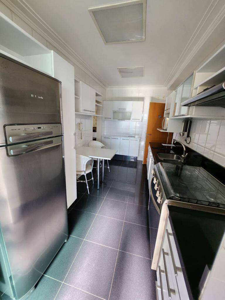 Apartamento para alugar com 3 quartos, 165m² - Foto 50