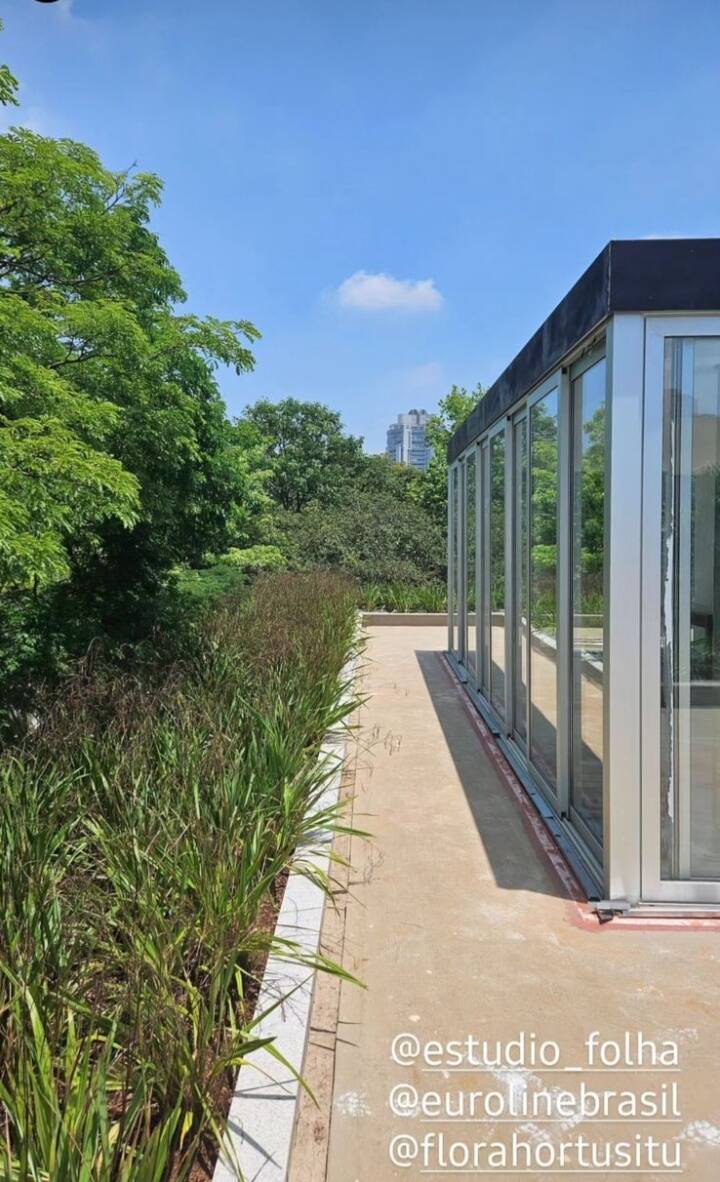 Casa à venda com 4 quartos, 970m² - Foto 11