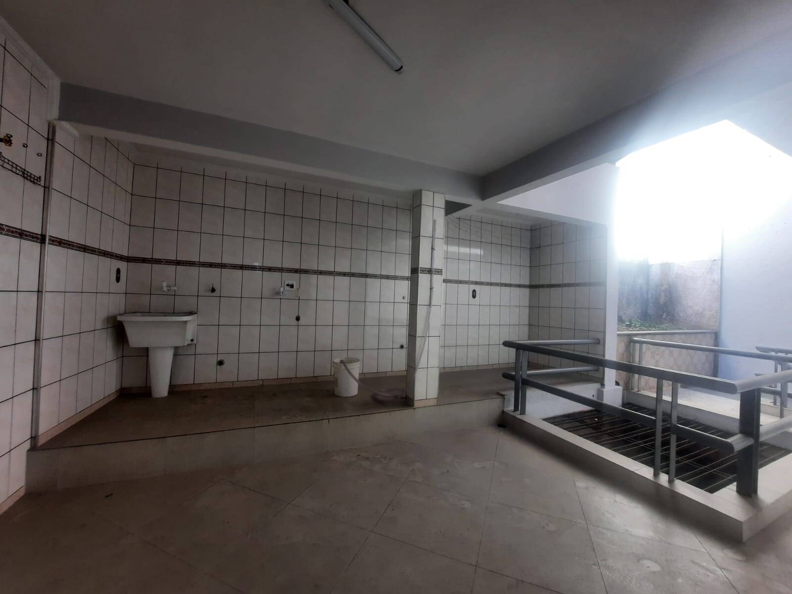Casa à venda e aluguel com 3 quartos, 190m² - Foto 10
