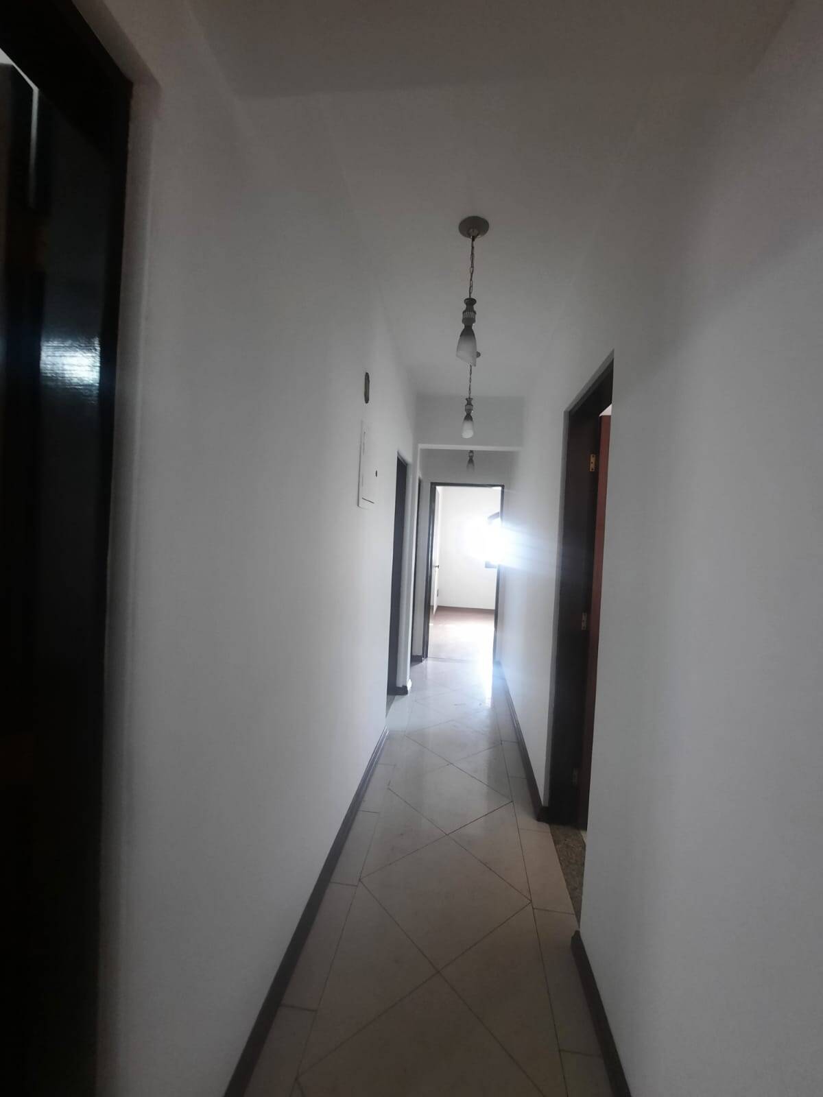 Casa à venda e aluguel com 3 quartos, 190m² - Foto 15