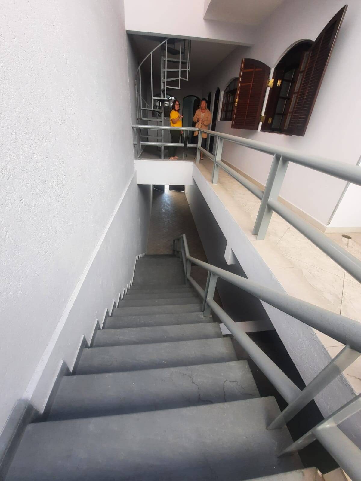 Casa à venda e aluguel com 3 quartos, 190m² - Foto 18