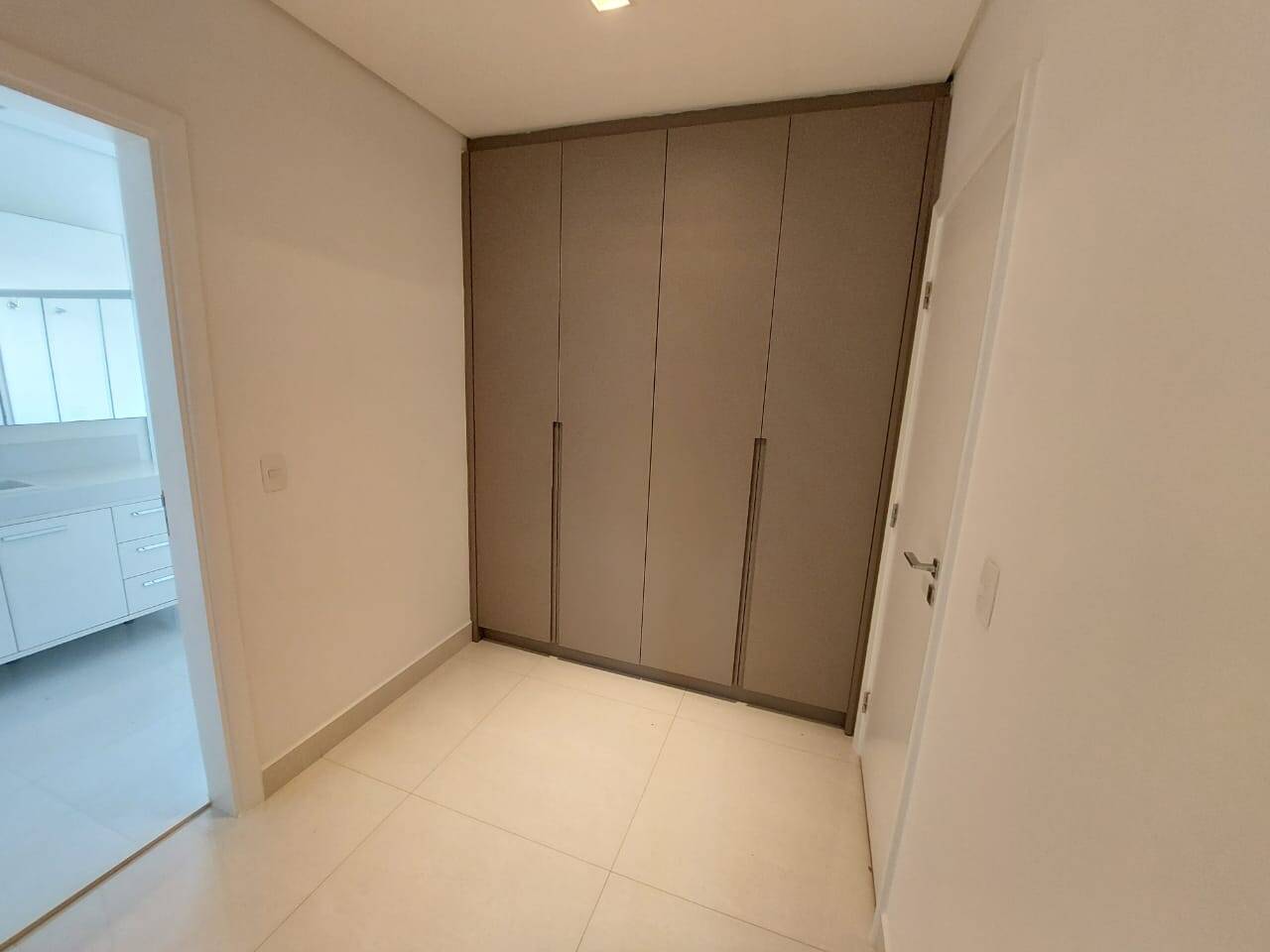 Casa, 4 quartos, 382 m² - Foto 2