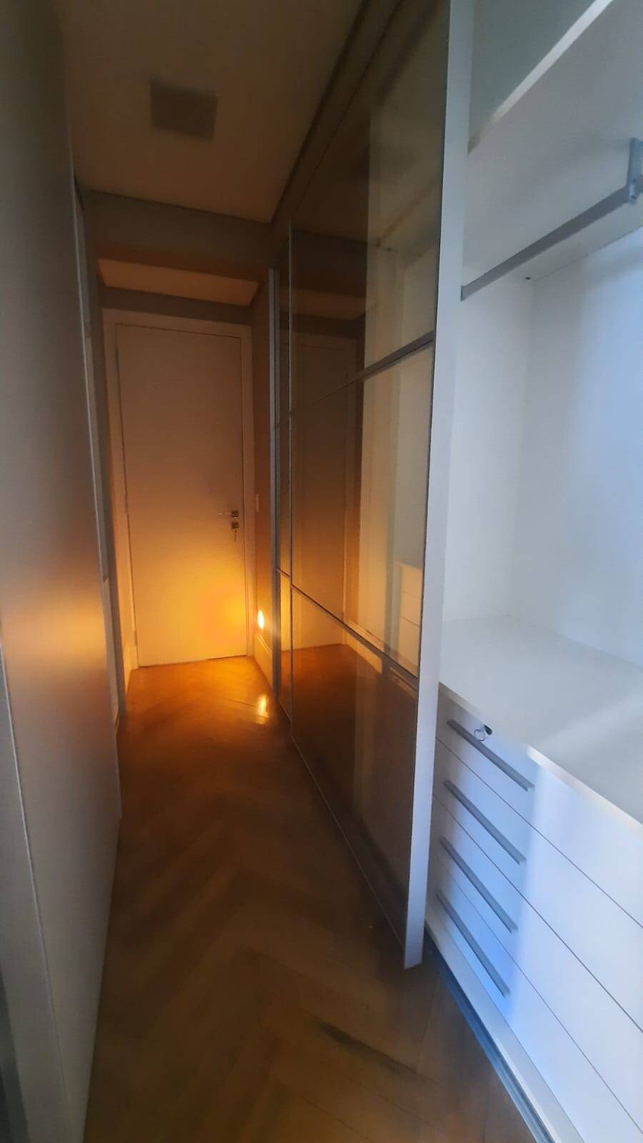 Apartamento para alugar com 3 quartos, 189m² - Foto 9