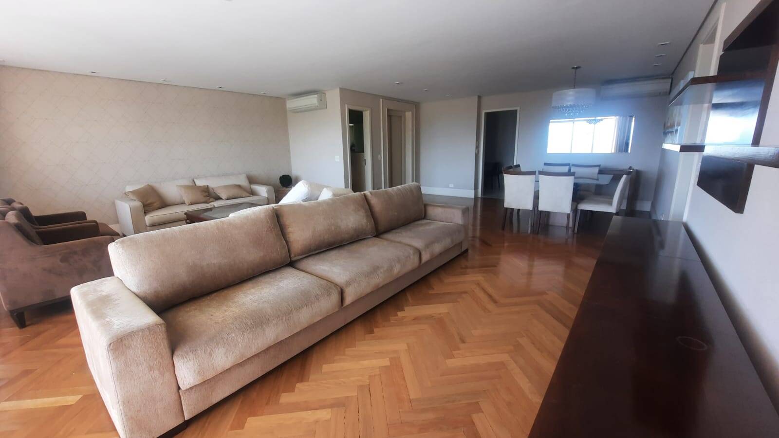 Apartamento para alugar com 3 quartos, 189m² - Foto 32