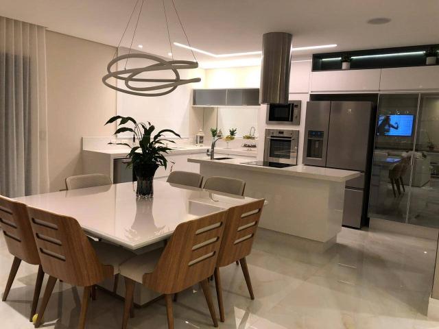 Casa para Venda em Santana de Parnaíba - 2