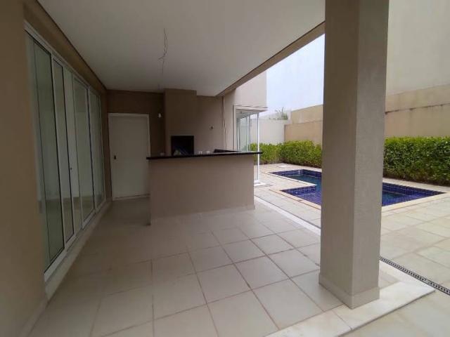 Casa para Venda em Santana de Parnaíba - 3