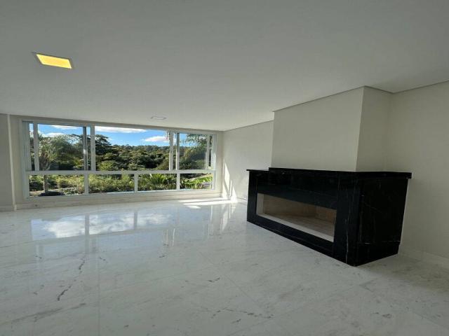Casa para Venda em Santana de Parnaíba - 2