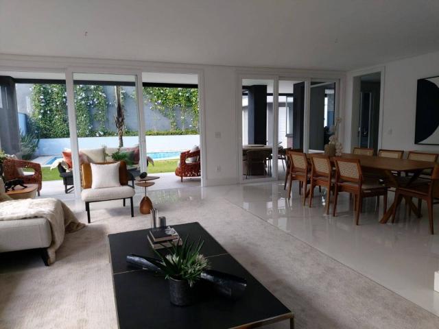 Casa para Venda em Santana de Parnaíba - 3