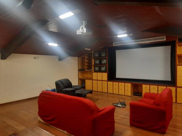 Casa para Venda em Santana de Parnaíba - 2