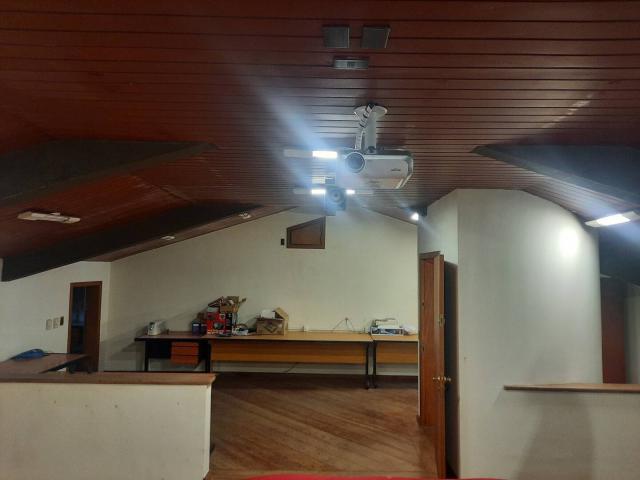 Casa para Venda em Santana de Parnaíba - 5